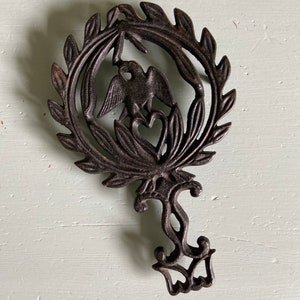 Cast Iron Trivet - Iron Rest Cast Iron - Hangable Decorative Trivet - Eagle Trivet