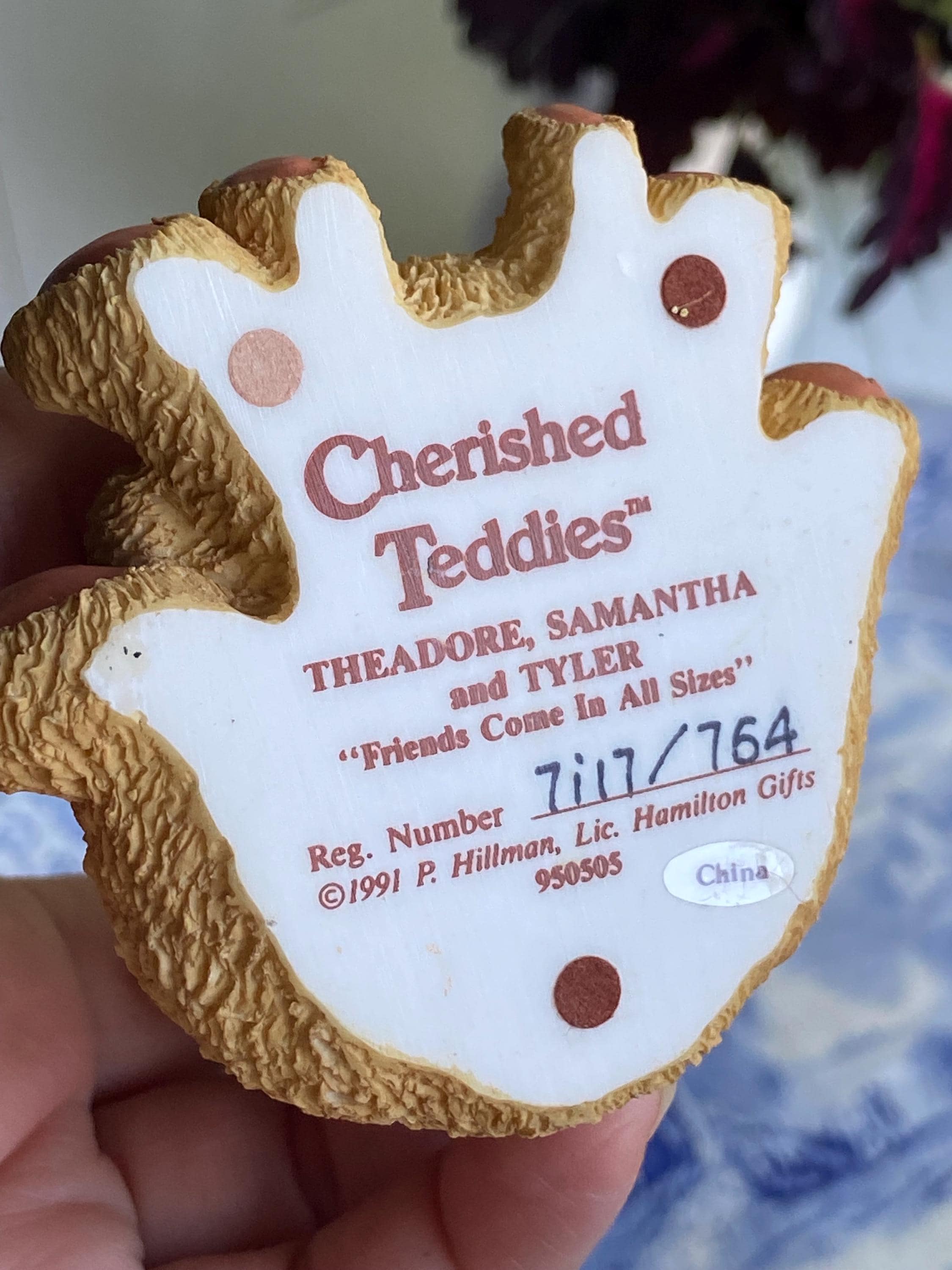 1991 Cherished Teddies Figurine Friends Come in All Sizes