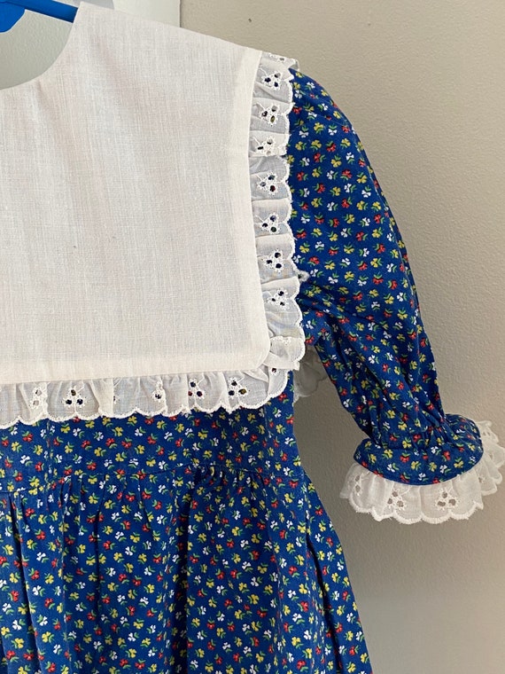 Vintage Little Girl Blue Cotton Dress with Eyelet… - image 4