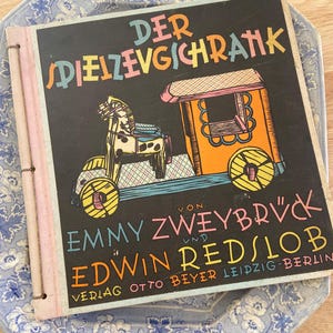 Der Spielzeugschrank Vintage German Children’s Book