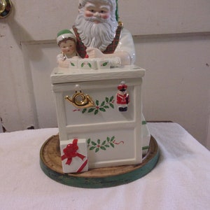 Lenox Holiday Santa&#39;s Work Bench Słoik na ciasteczka świąteczne Złote akcenty