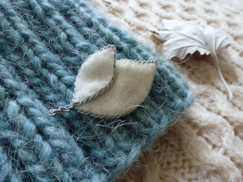 Breath of the North Mawen brooch and Brightstar hat