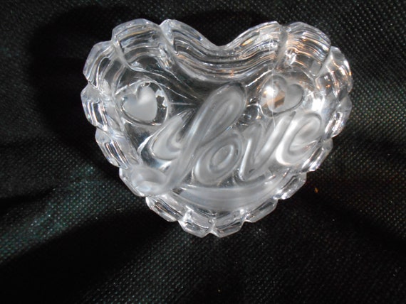 Crystal Heart Shaped Love Trinket Box - image 8