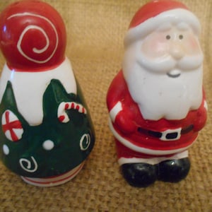 Santa Clause and Christmas Tree Salt/Pepper Set