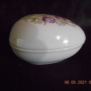 Lefton Egg Trinket Box