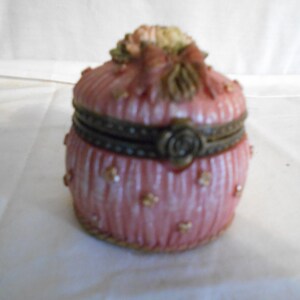 Victorian Style Pink Trinket Box - Hinged