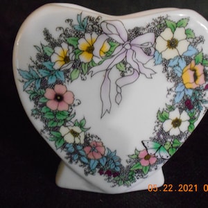 Small Heart Shaped Floral Vase