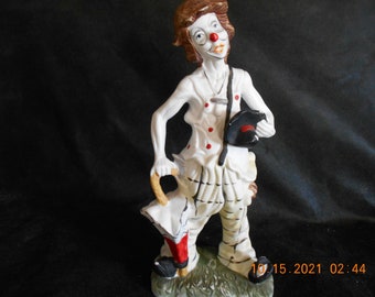 Hobo Clown Holding Black Hat & Umbrella (DISCOUNTED)