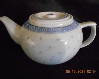 Blue & White Chinese Porcelain Teapot (REDUCED)