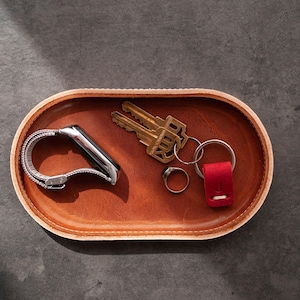 Molded Leather Catchall Tray, Modern Valet Tray, Jewelry, Watch Nightstand Organizer