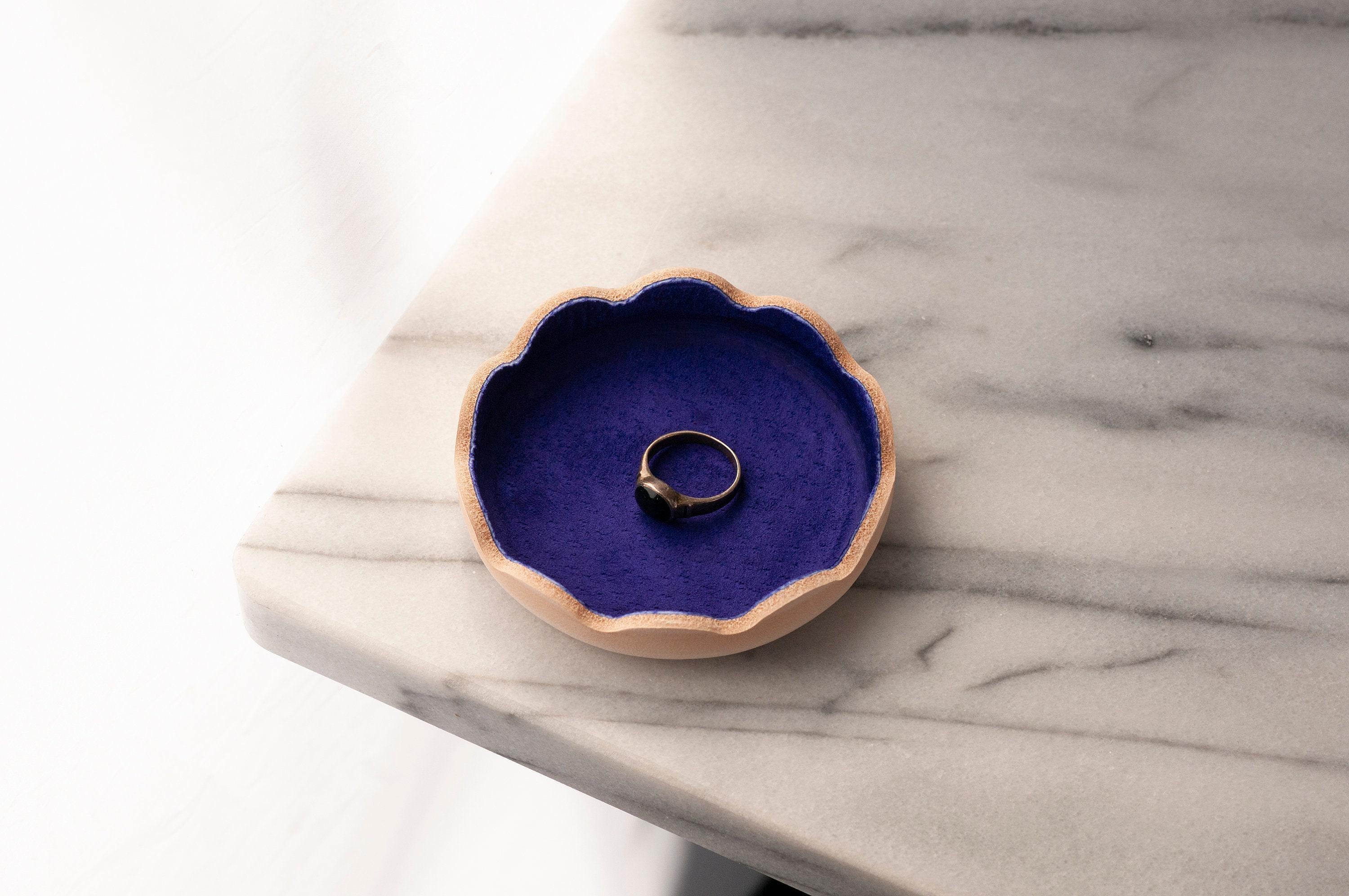 Tiny Leather Ring Dish, Modern Small Jewelry Tray , Trinket Jewelry Dish, Housewarming Wedding 3rd Anniversary Birthday Gift for Her Him