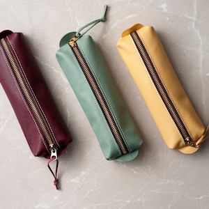 Mini Leather Pencil Case, Green Zipper Pouch, Slim Cosmetic Bag, Leopard  Artist Brush Silver Pen School Supplies - Yahoo Shopping