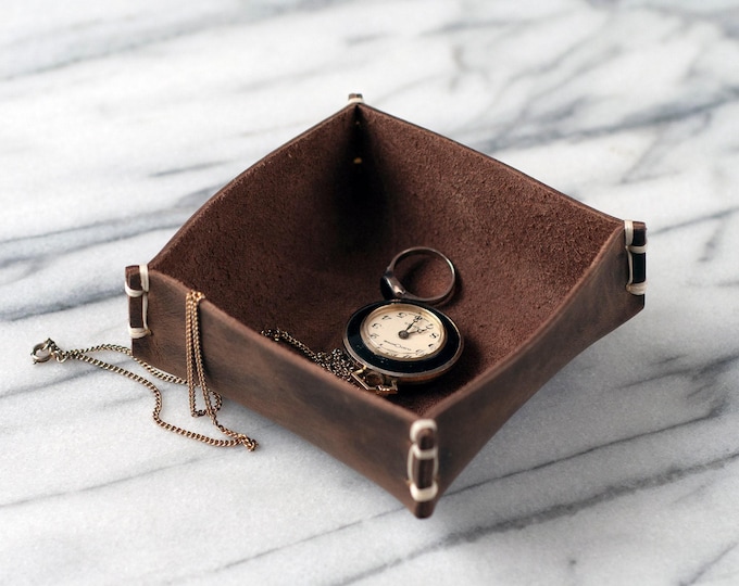 Personalized Leather Valet Tray Catchall , Everyday Organizer for Keys & Jewelry