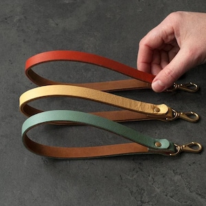 Leather Wristlet Strap, Brass Swivel Keychain, Bridesmaid Gift