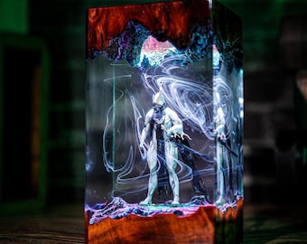 Lampa Warframe Excalibur Umbra, lampka nocna z żywicy Tenno, dekoracja do gry science fiction, prezent dla gracza, lampa biurkowa