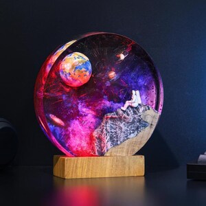 Lampa z żywicy epoksydowej Infinity Light, nowoczesne oświetlenie LED, abstrakcyjny wystrój, lustrzany efekt nieskończoności, wyjątkowy pomysł na prezent