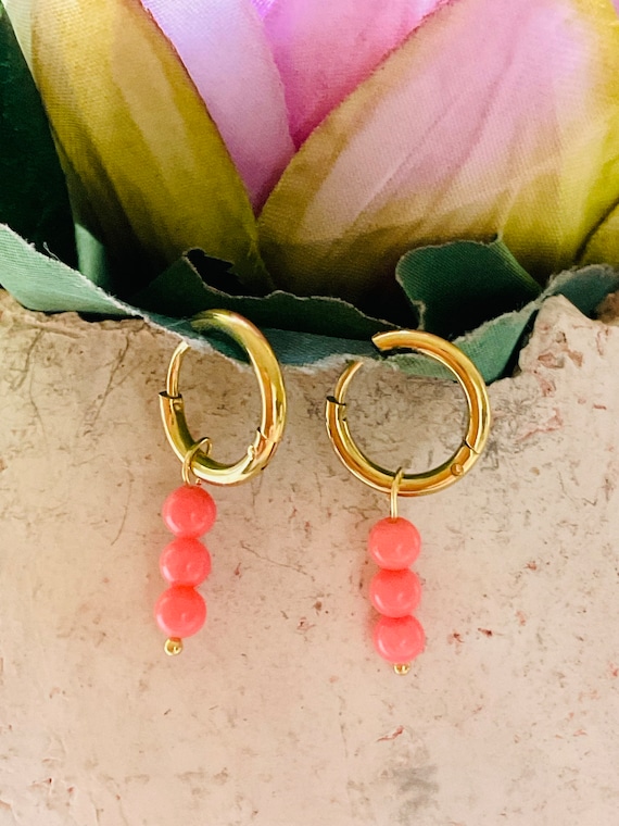 Hoop Earrings With Coral