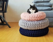 Knitted grey pink blue cat bed Chunky wool floor pillow Meditation cushion Pet furniture