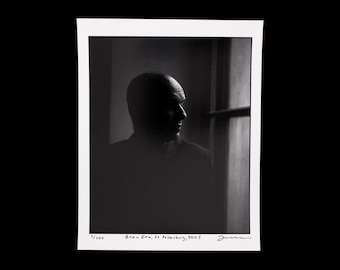 ブライアン・エプスタイン直筆サイン写真展示 - Etsy 日本