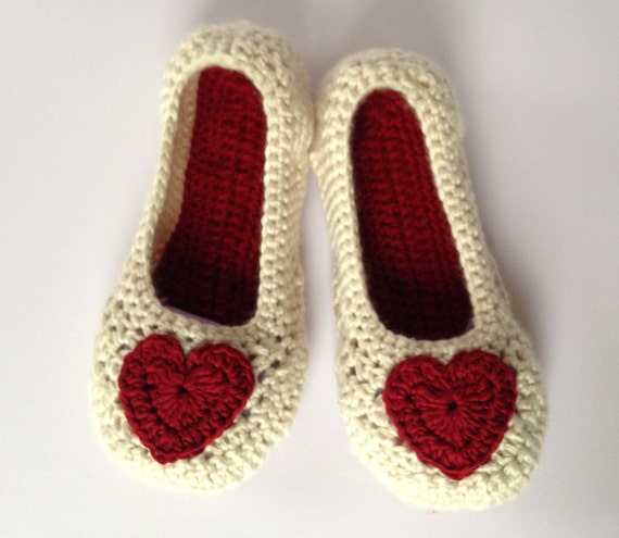 Red Heart Crochet Slippers .Double sole 