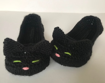 Black cat crochet slippers. womens cat slippers. Ladies black house shoes. Mother’s Day gift.