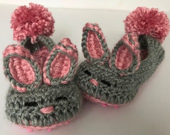 Toddlers grey and pink Bunny slippers. Kids slippers. Childrens gift.