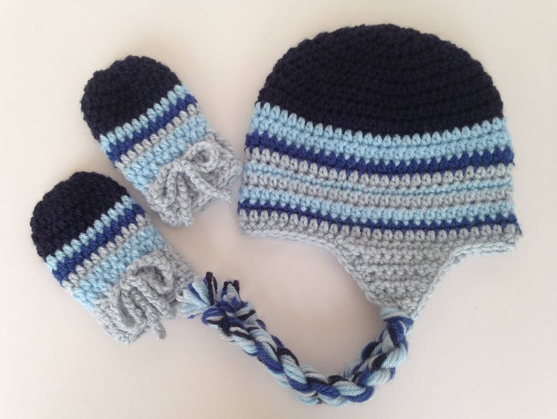 baby boy hat and mittens