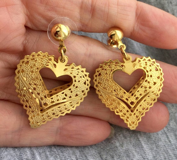 Gorgeous filigree puffed Heart  Earrings Gold Ton… - image 1