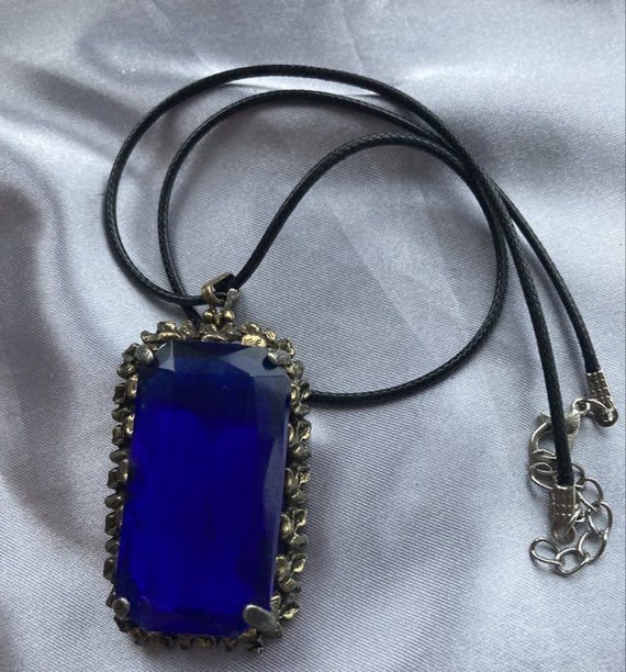 Vintage antique style Blue Glass fauceted Crystal… - image 2