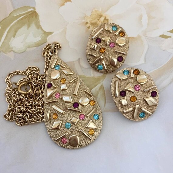 CHIC! Sarah Coventry Art Deco colorful Rhinestone Ear… - Gem - Art Deco Colorful Earrings