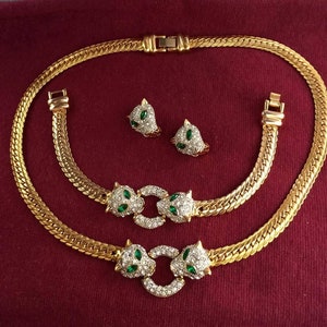 Fendi cat collar hotsell