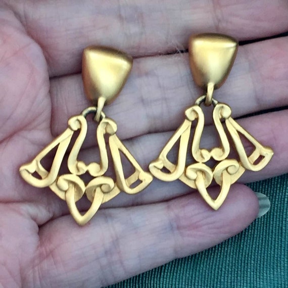 Chic Anne Klein Egyptian EARRINGS pierced Satin M… - image 3