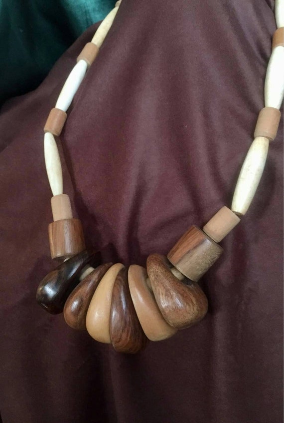 Designer Les Bernard NOS Wood bovine bone Bead Nec