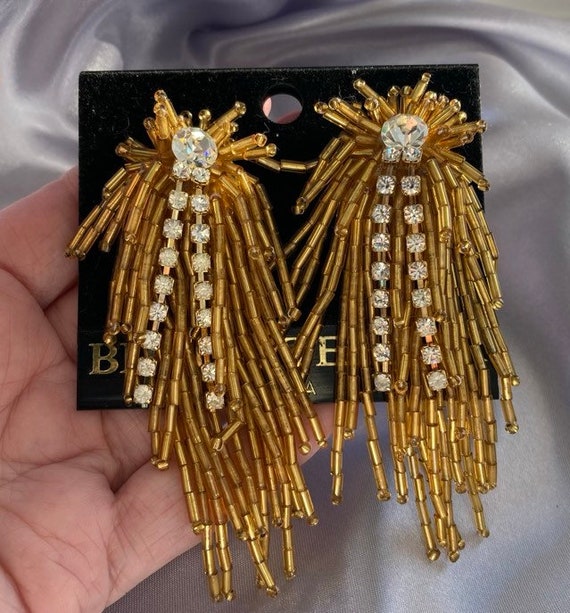 Clip in top vintage fringe