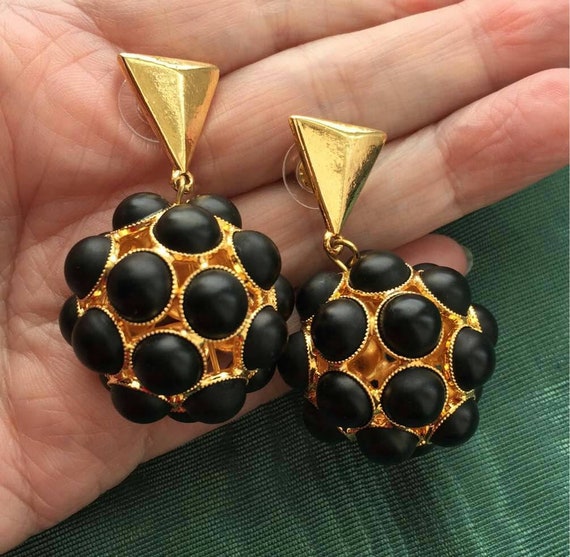 Chic! Black cabochon Cluster Ball Earrings Geomet… - image 1