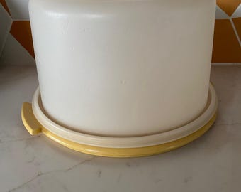 Vintage Tupperware Large Cake Carrier Keeper,  Harvest Gold Cake Plate