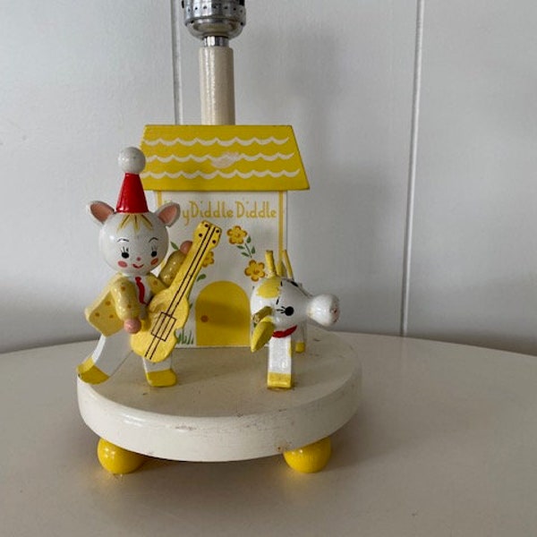 Vintage Irmi Originals Nursery Working Wooden Lamp, Hey Diddle Diddle, 1950s