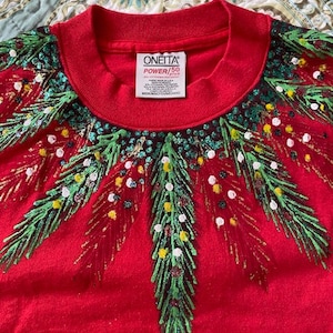 Red Christmas Tee Shirt, Hand Painted ,size Medium