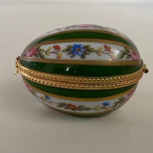 Limoges 花柄ボックス 陶磁器 Vintage Limoges Hand Painted Porcelain Lidded Boxes - Small