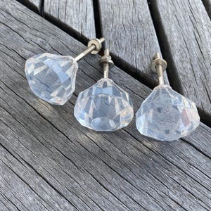 Three Matching Clear Drawer Knobs bild 5