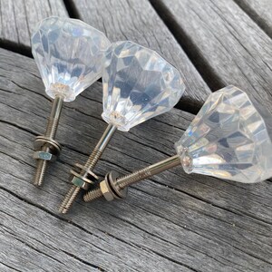 Three Matching Clear Drawer Knobs bild 3