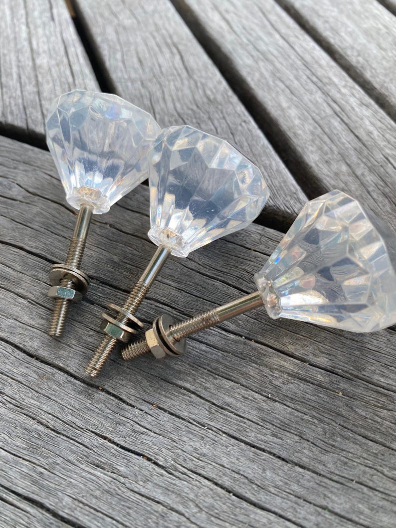 Three Matching Clear Drawer Knobs bild 3