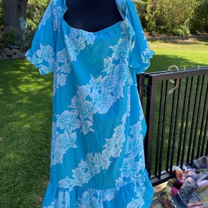 Malihini Hawaii Dress 100% Cotton, Size Large