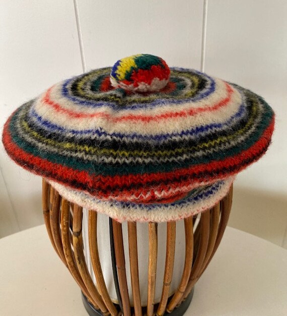 Scottish hat with pom pom sale