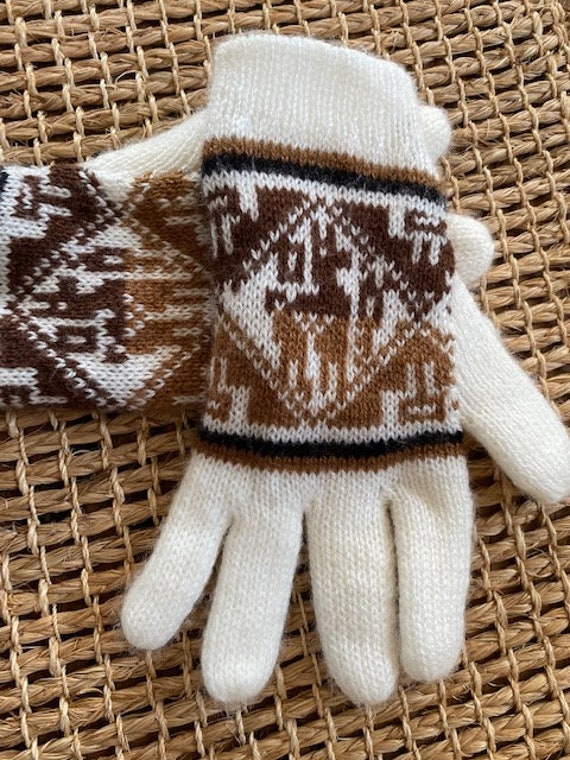 White Winter Gloves with Alpaca Design - image 4
