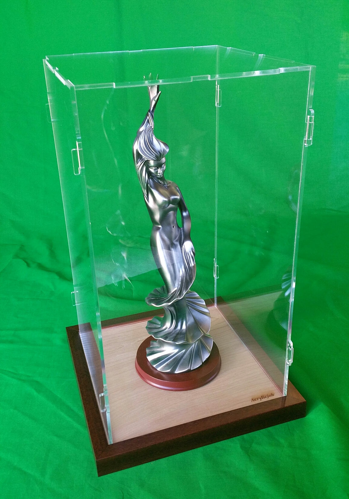 1/6 Scale Acrylic Display Case – 10L X 10W X 18H – For Hot Toys Figures, Statues & Dolls