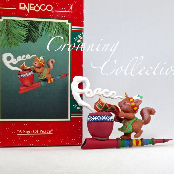 Enesco A Sign of Peace Pipe Squirrel Treasury of Christmas Ornament Smoke Signal Vintage Holiday Lustre Fame Mice