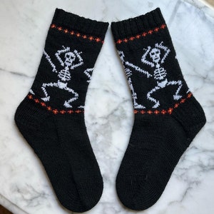 Dancing skeletons top-down sock pattern. image 3