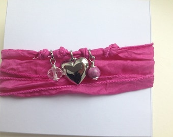 Zijde armband "Berry" m. RVS elementen