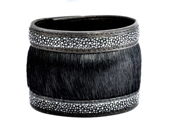 Armband armband met koeienhuid en straalleer